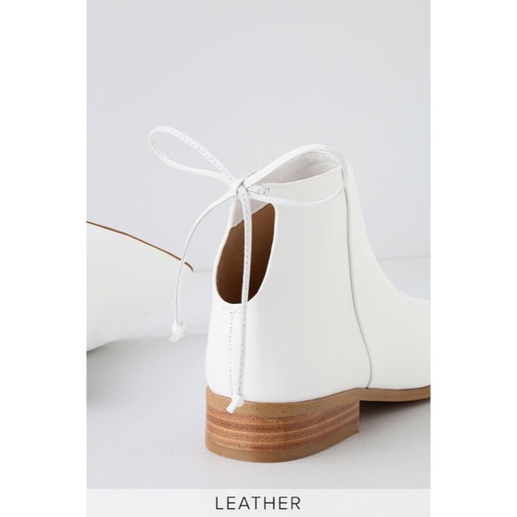 Splendid “Niva” White Leather Pointed Toe Ankle Booties - Picture 4 of 11